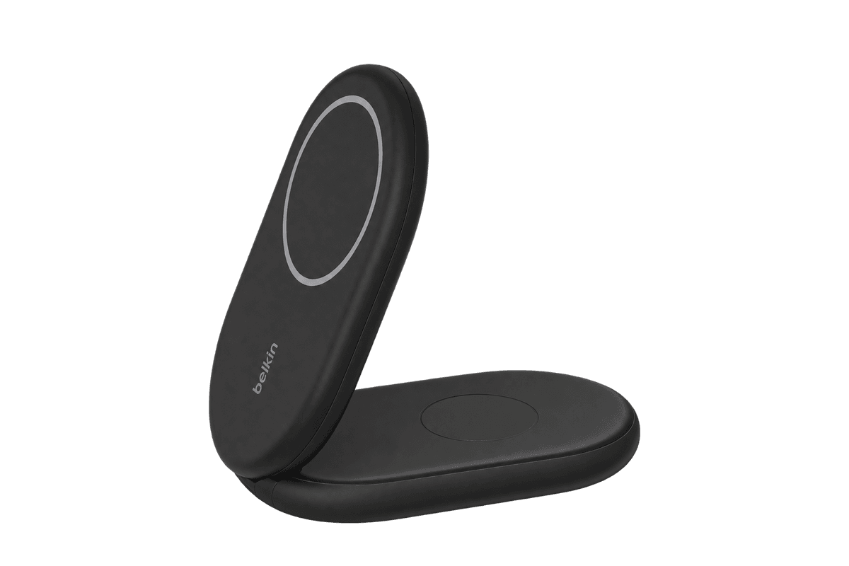 Belkin BoostCharge 2-in-1 Magnetic Foldable Wireless Charger with Qi2 hover image